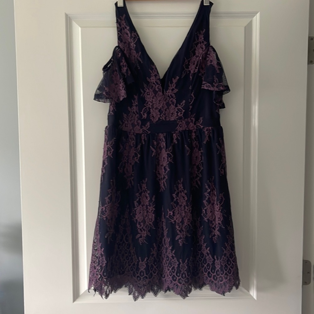 Venus Mesh Lightweight Women’s Dress size 10